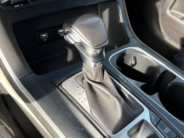 Used 2022 Kia Carnival LX image 14