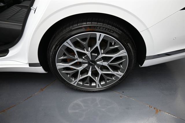 Used 2025 Genesis G90 3.5T AWD/4WD image 27