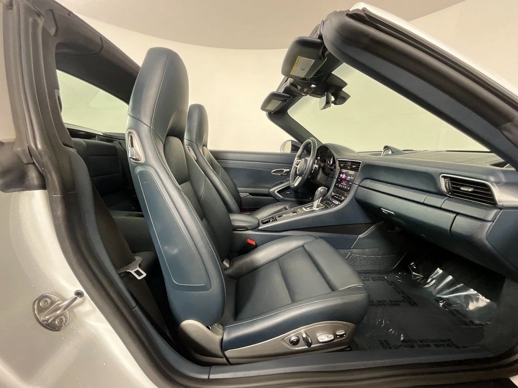 Used 2018 Porsche 911 Targa 4 GTS image 14
