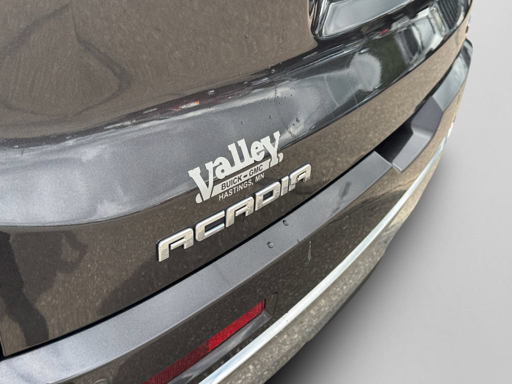 Used 2018 GMC Acadia Denali w/ Technology Package AWD/4WD image 11