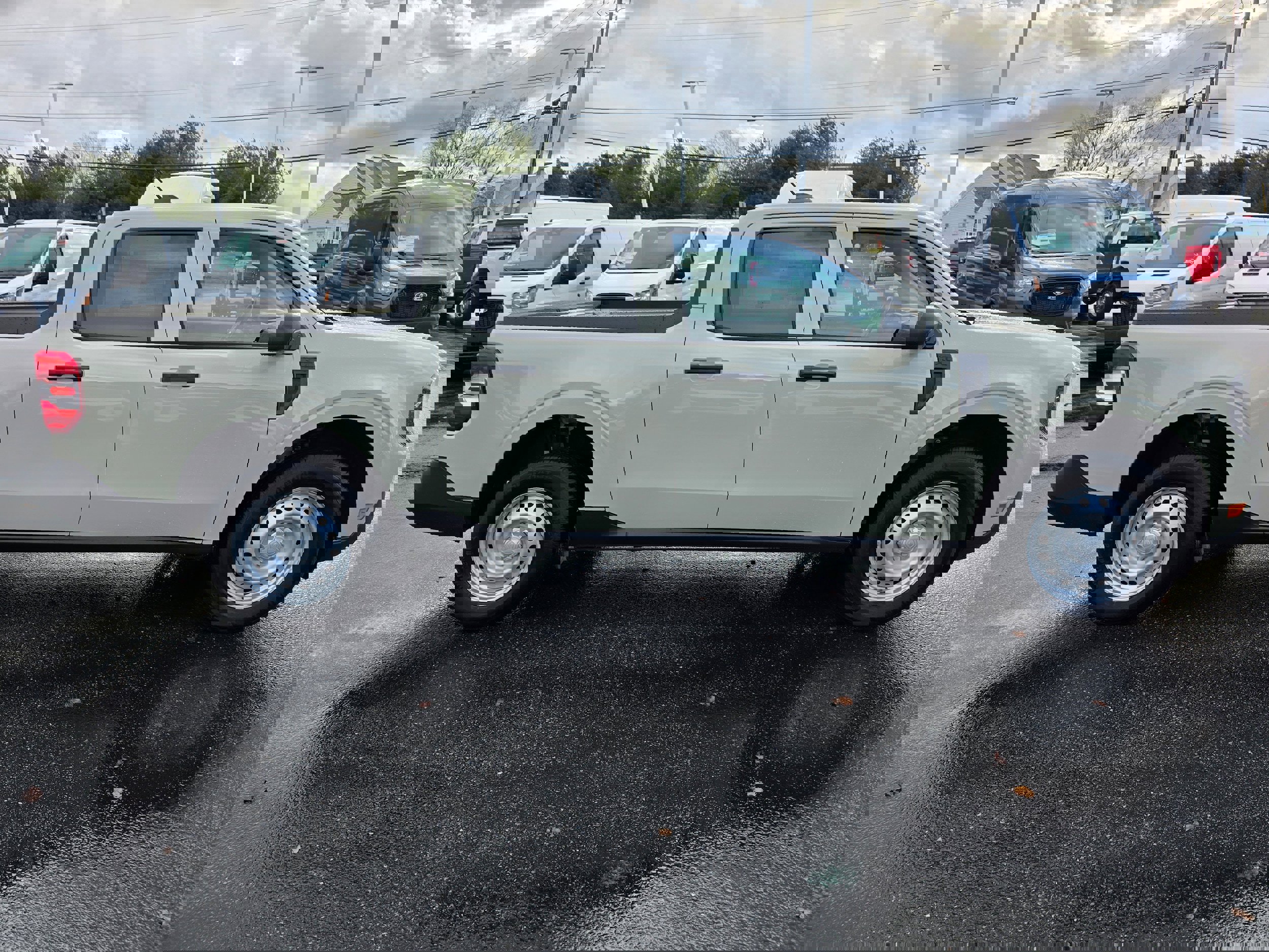 New 2025 Ford Maverick XL w/ Equipment Group 102A image 6