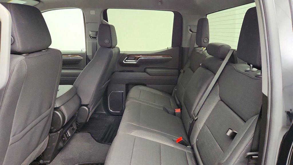 Used 2026 GMC Sierra 1500 Elevation image 18