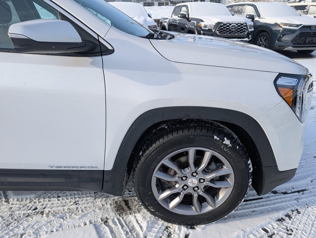 Used 2022 GMC Terrain SLT image 10