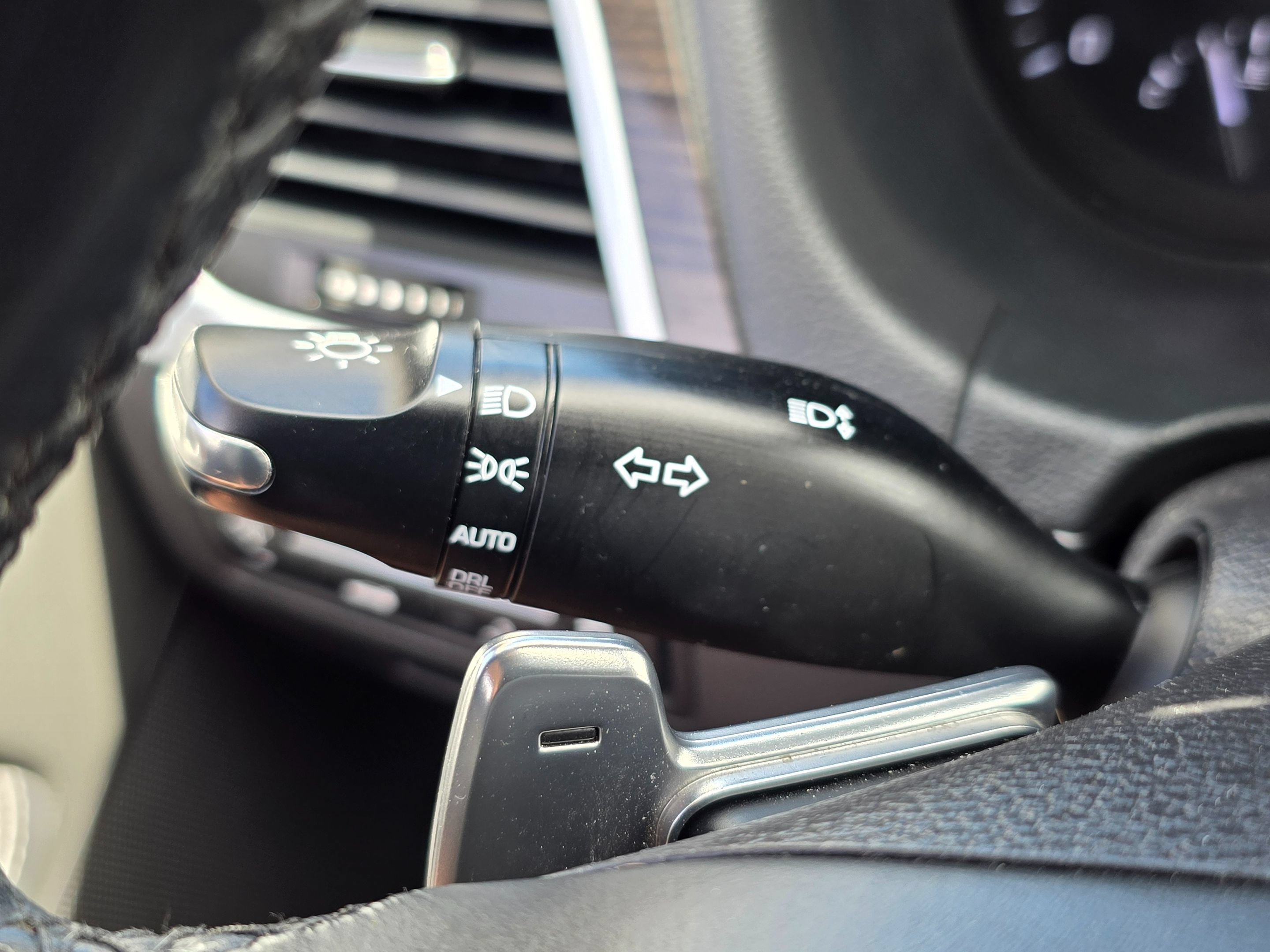 Used 2018 Genesis G80 3.8 image 39