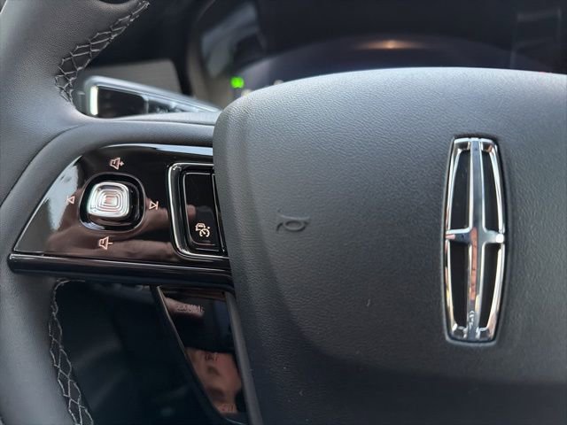 New 2026 Lincoln Corsair Premiere image 16