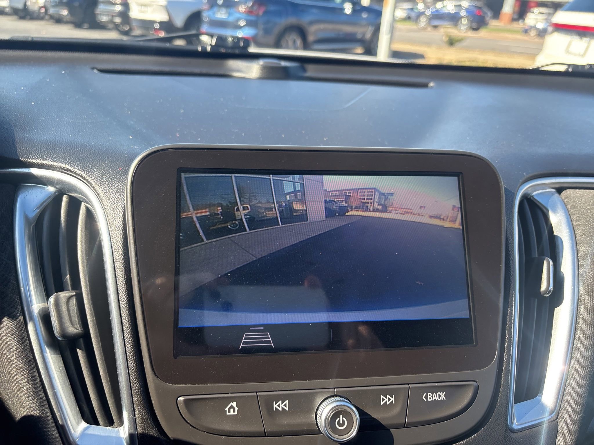 Used 2020 Chevrolet Malibu LT image 31