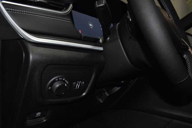 New 2025 Jeep Grand Cherokee Altitude image 26