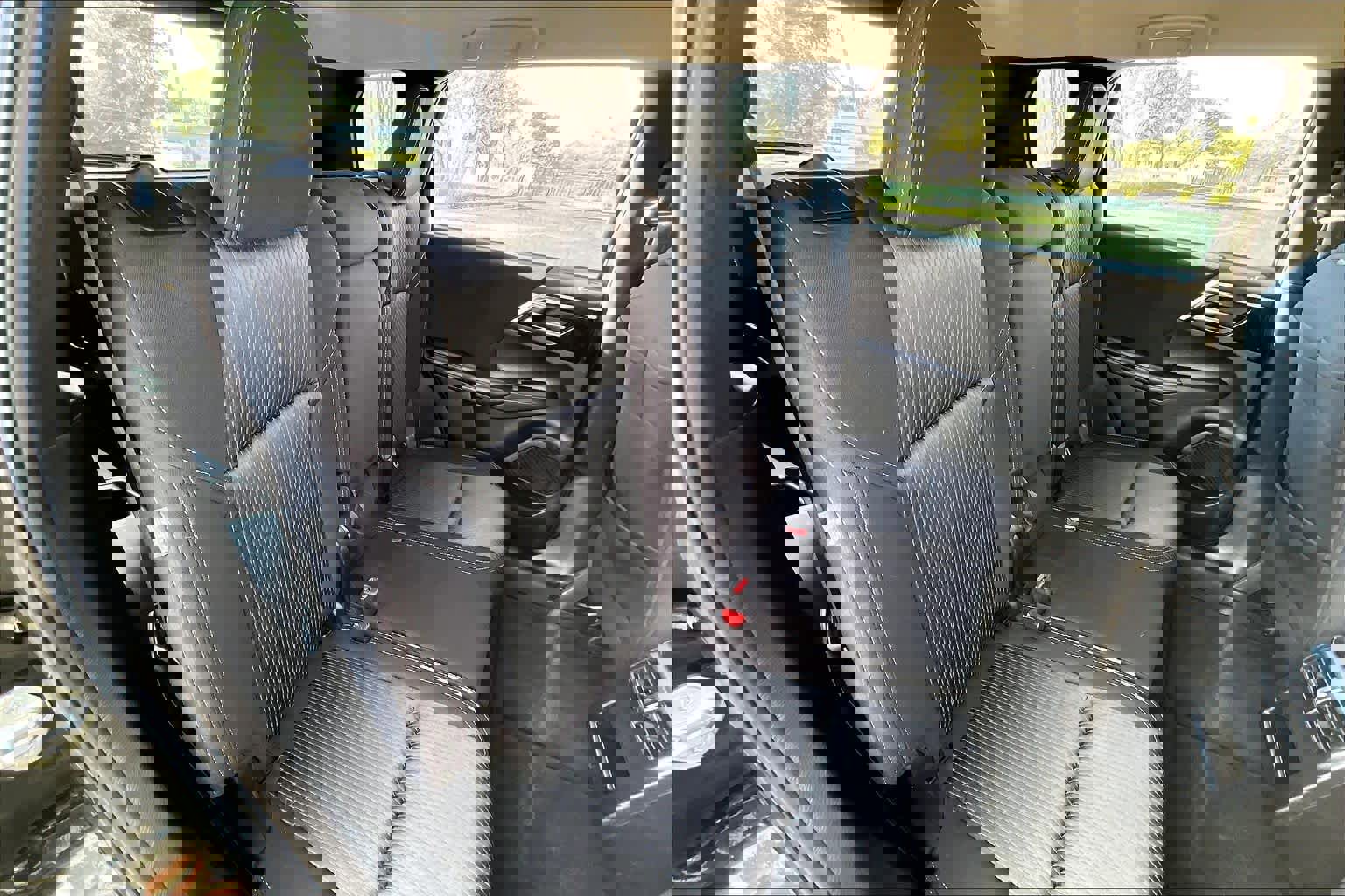 Used 2023 Mitsubishi Outlander ES image 19