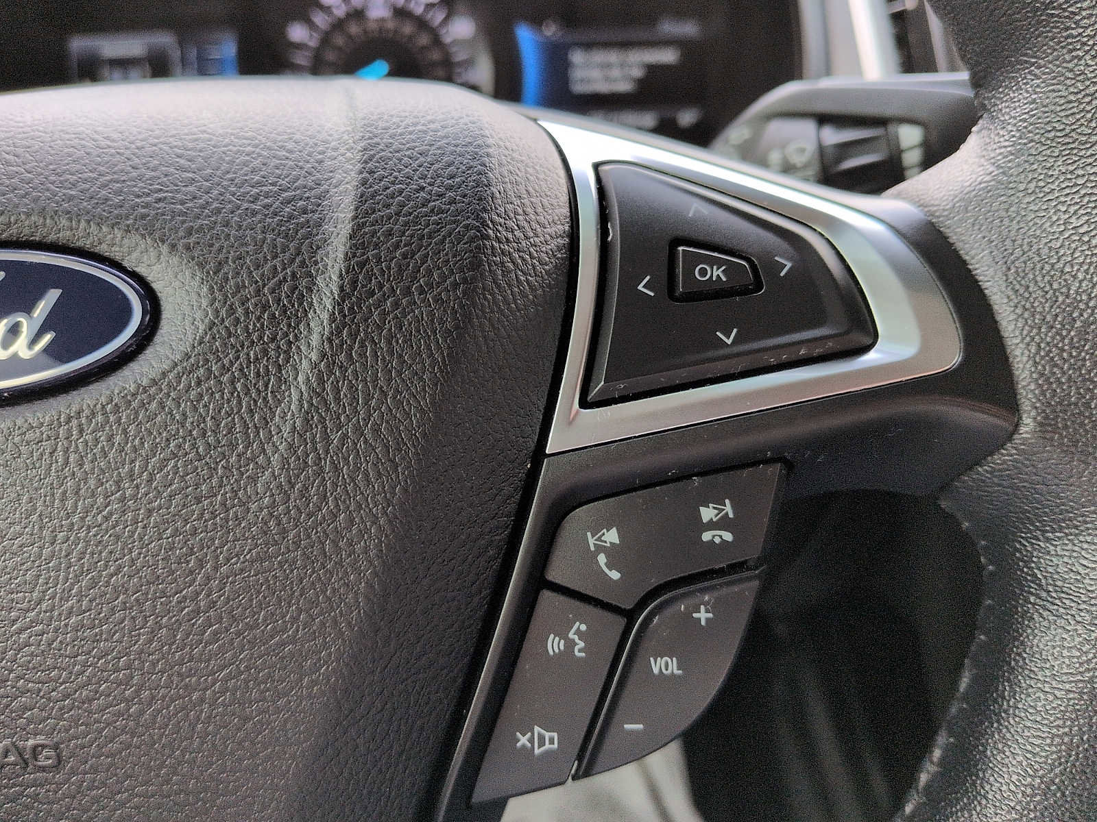 Used 2022 Ford Edge SEL w/ Convenience Package AWD/4WD image 18
