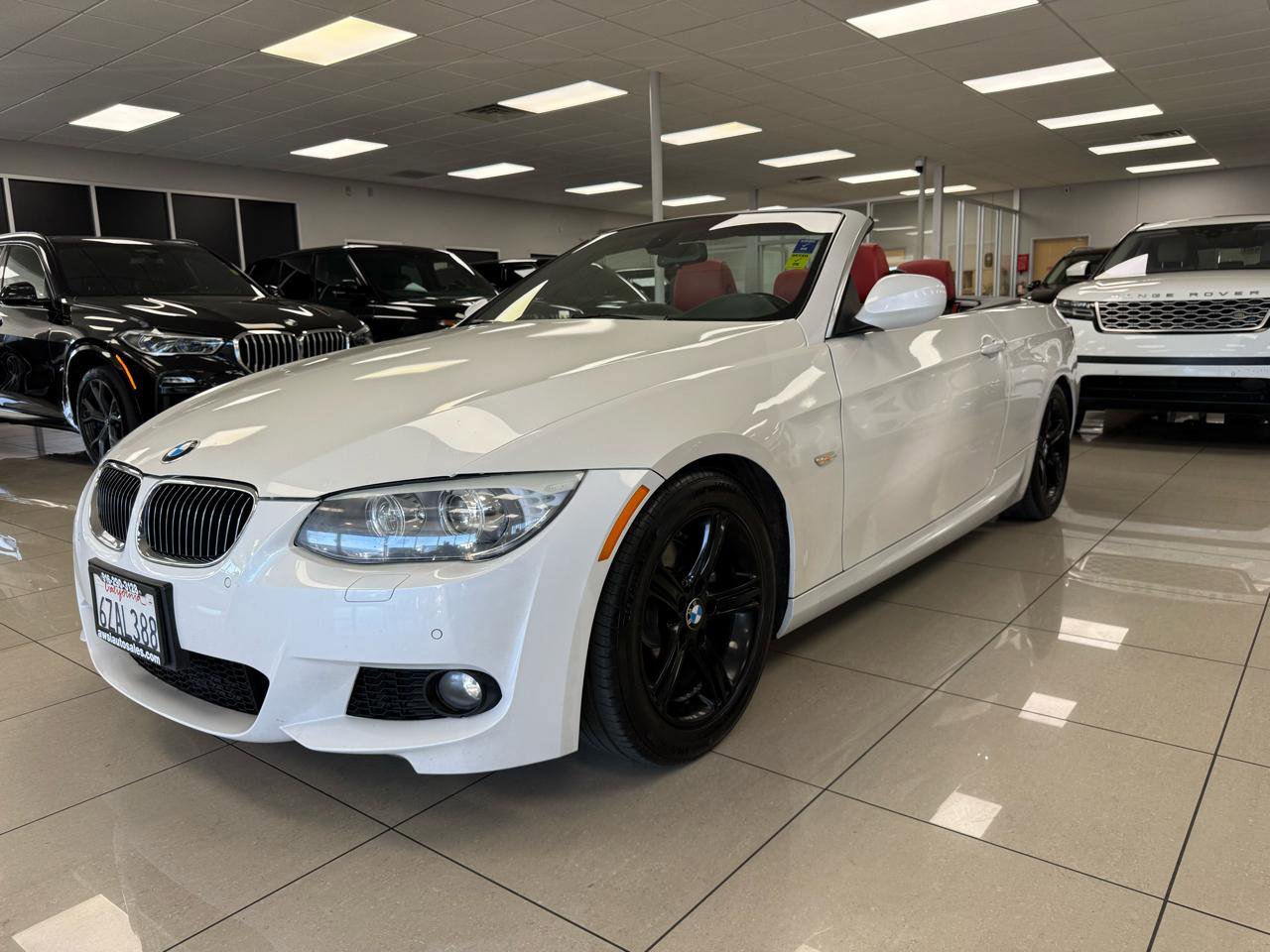 Used 2013 BMW 328i Convertible w/ M Sport Pkg image 9