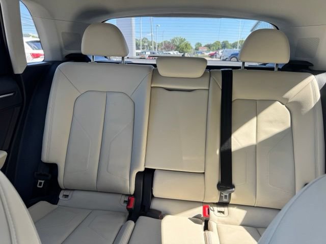 Certified 2022 Audi Q3 2.0T Premium Plus w/ Premium Plus Package AWD/4WD image 41
