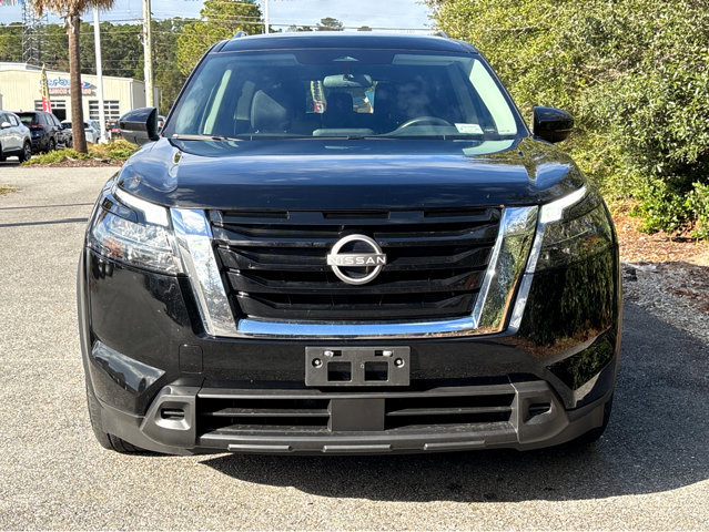 Certified 2024 Nissan Pathfinder SV image 2