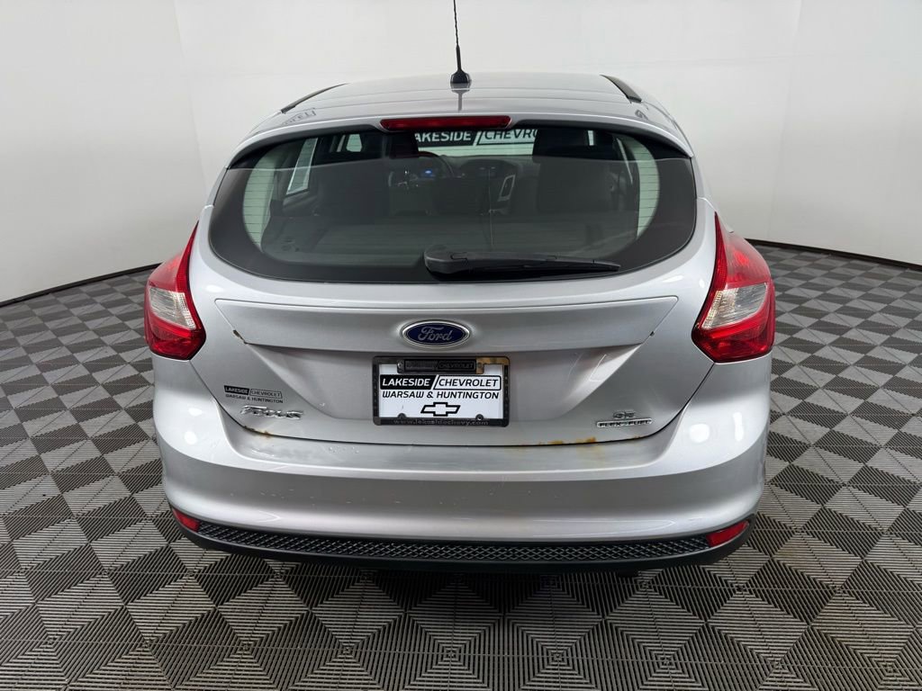 Used 2014 Ford Focus SE w/ SE Winter Package image 5