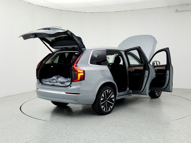 New 2026 Volvo XC90 B6 Plus w/ Protection Package Premier image 11