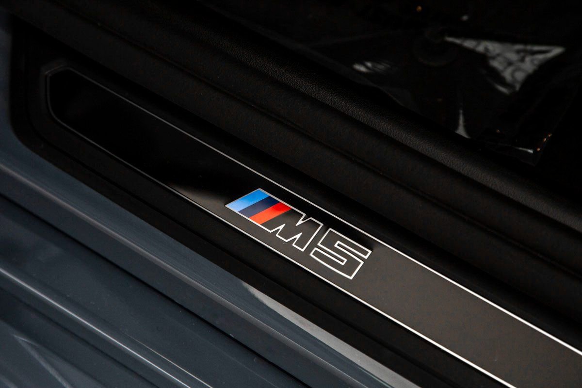 New 2026 BMW M5 w/ Carbon Package image 39