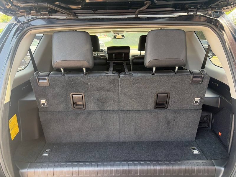 Used 2017 Toyota 4Runner Limited AWD/4WD image 21