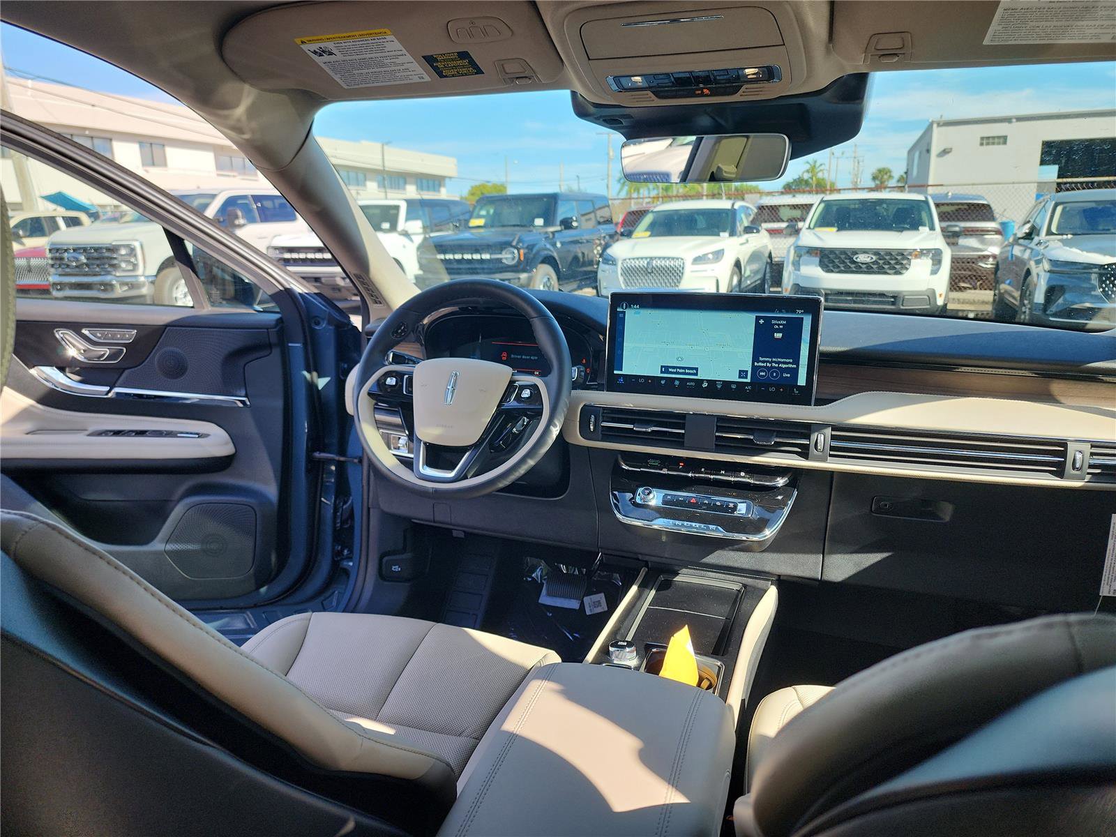 New 2026 Lincoln Corsair Reserve image 23