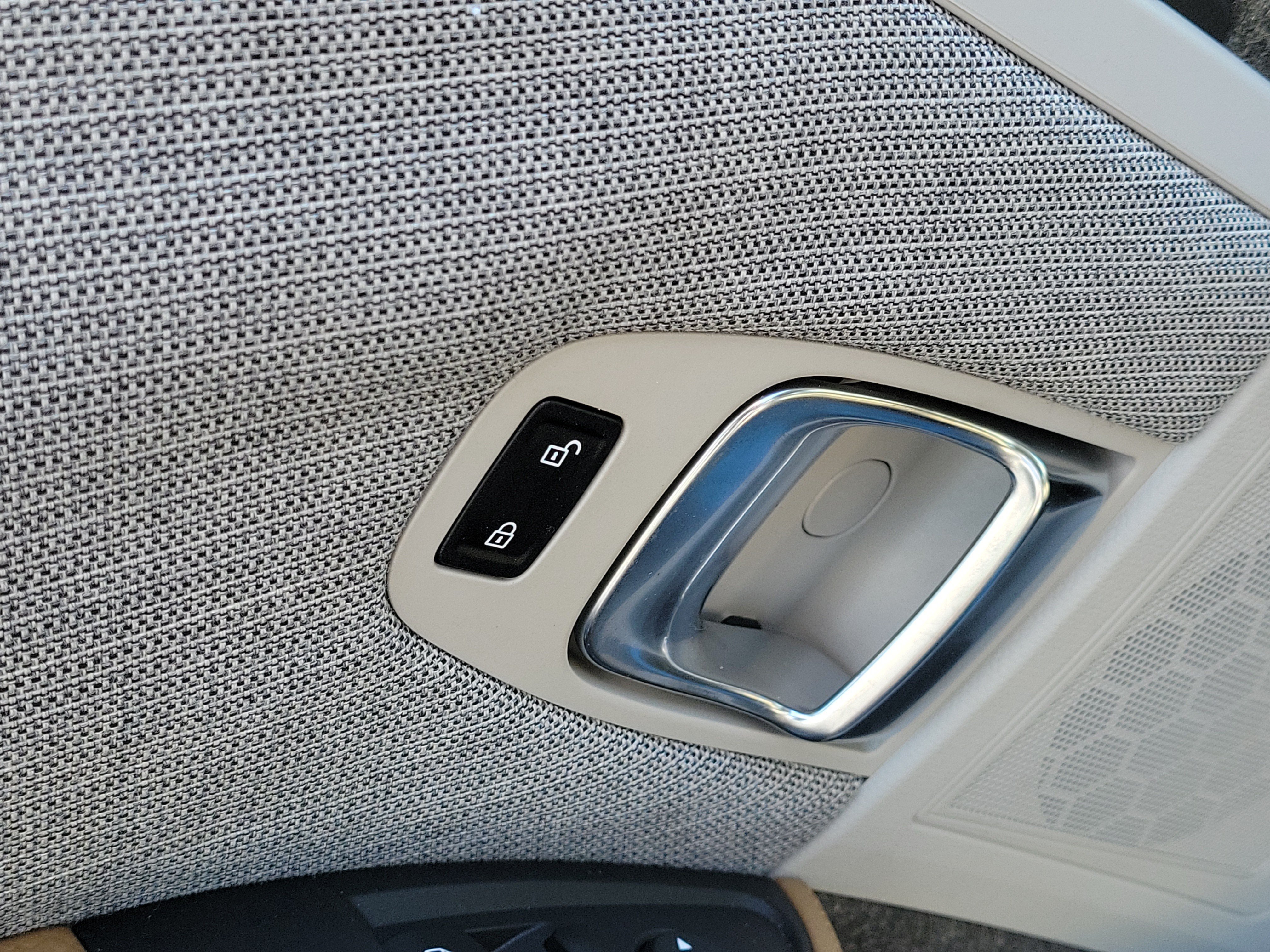 Used 2015 BMW i3 w/ Range Extender RWD image 17