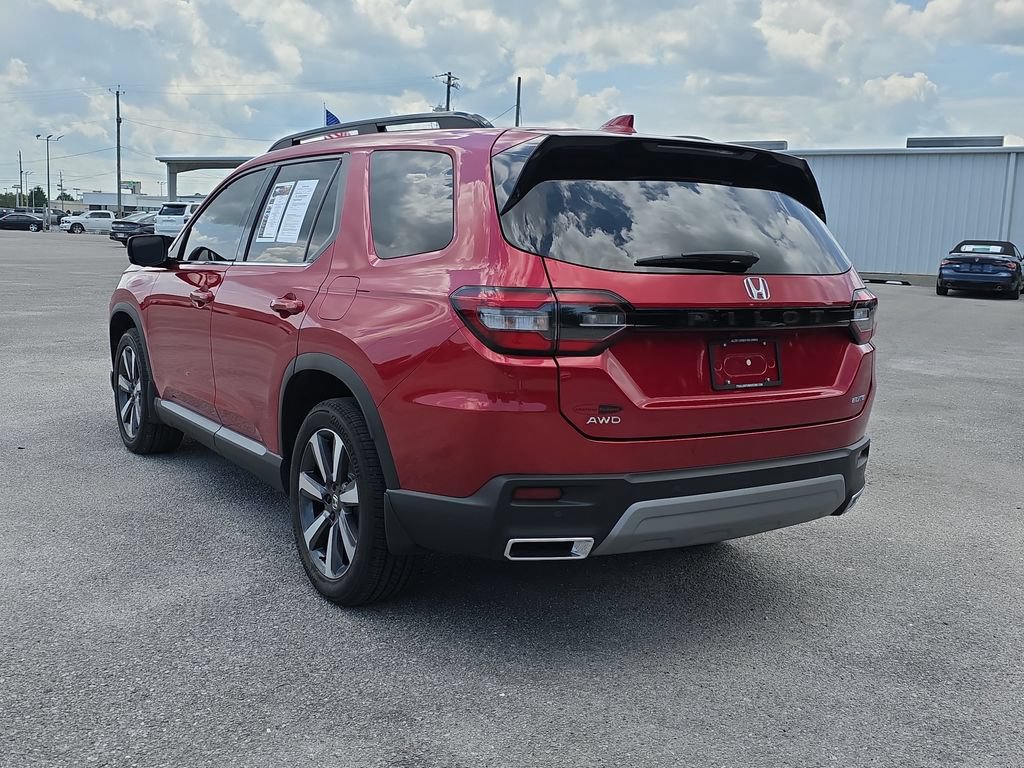 Used 2025 Honda Pilot Elite image 6