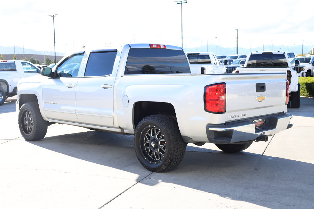 Used 2017 Chevrolet Silverado 1500 LT w/ All Star Edition AWD/4WD image 4
