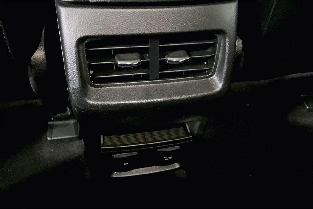 Used 2019 Ford Edge SEL w/ Equipment Group 201A image 30