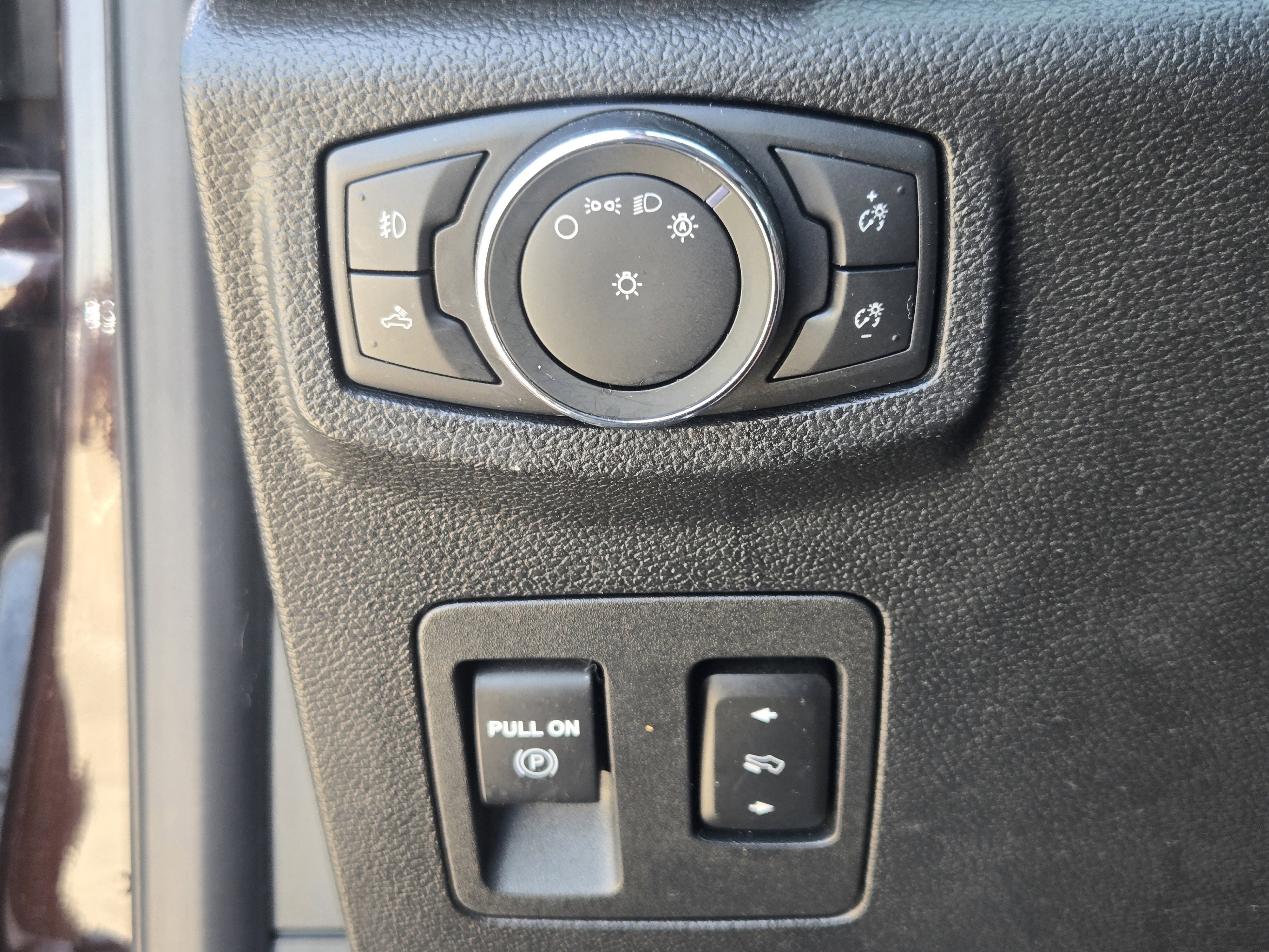 Used 2019 Ford F150 XLT w/ Equipment Group 302A Luxury image 21