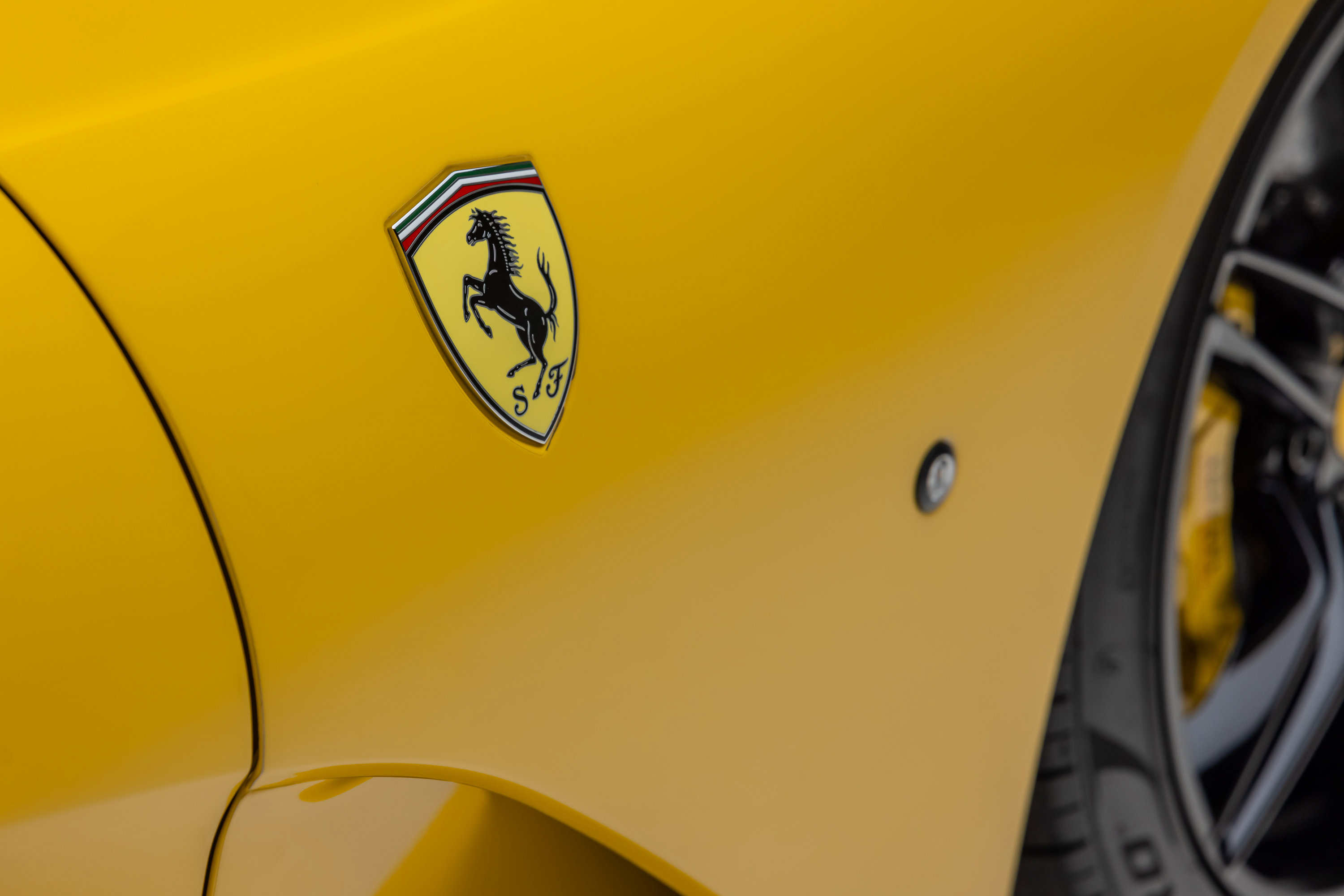 Used 2019 Ferrari 812 Superfast image 28