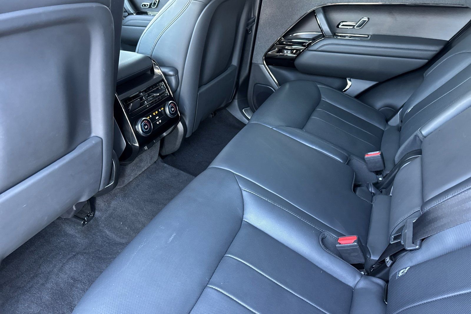 Certified 2023 Land Rover Range Rover Sport SE image 12