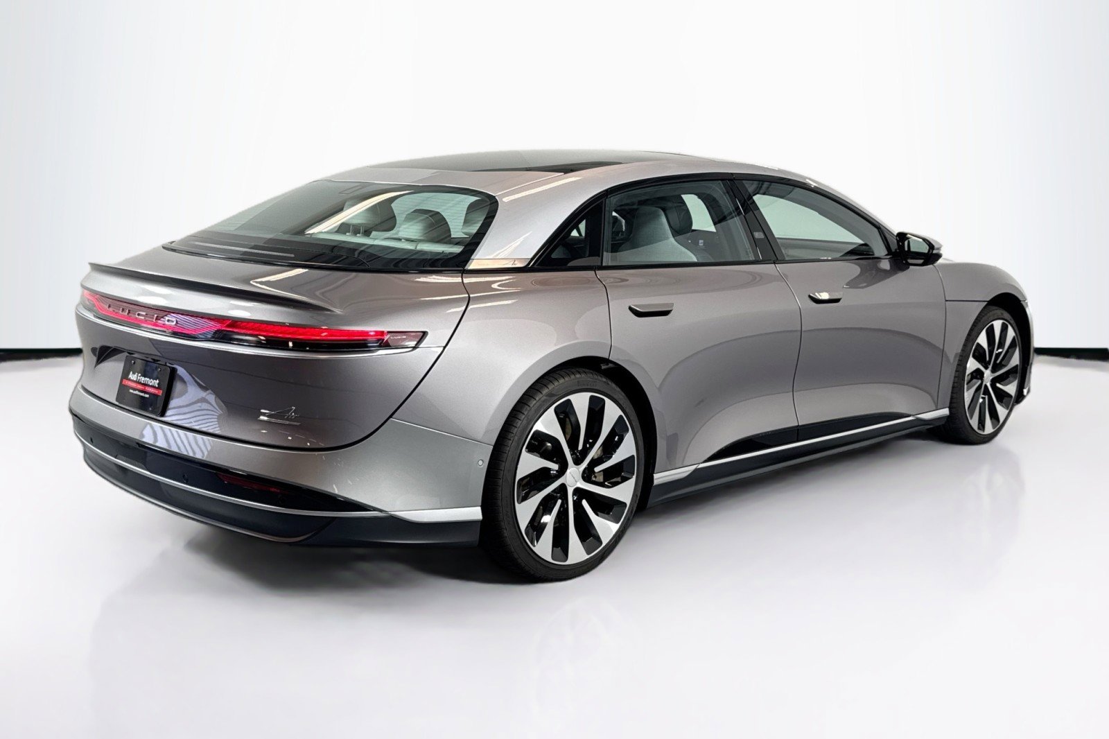 Used 2022 Lucid Air Grand Touring image 5