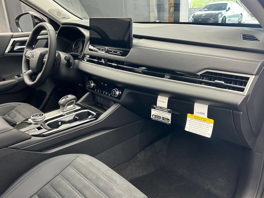 New 2026 Mitsubishi Outlander AWD image 49