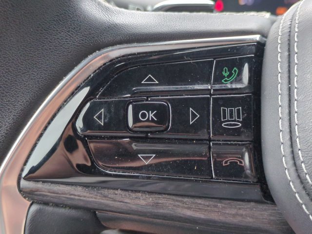 Used 2021 Jeep Grand Cherokee L Overland w/ Luxury Tech Group IV AWD/4WD image 26