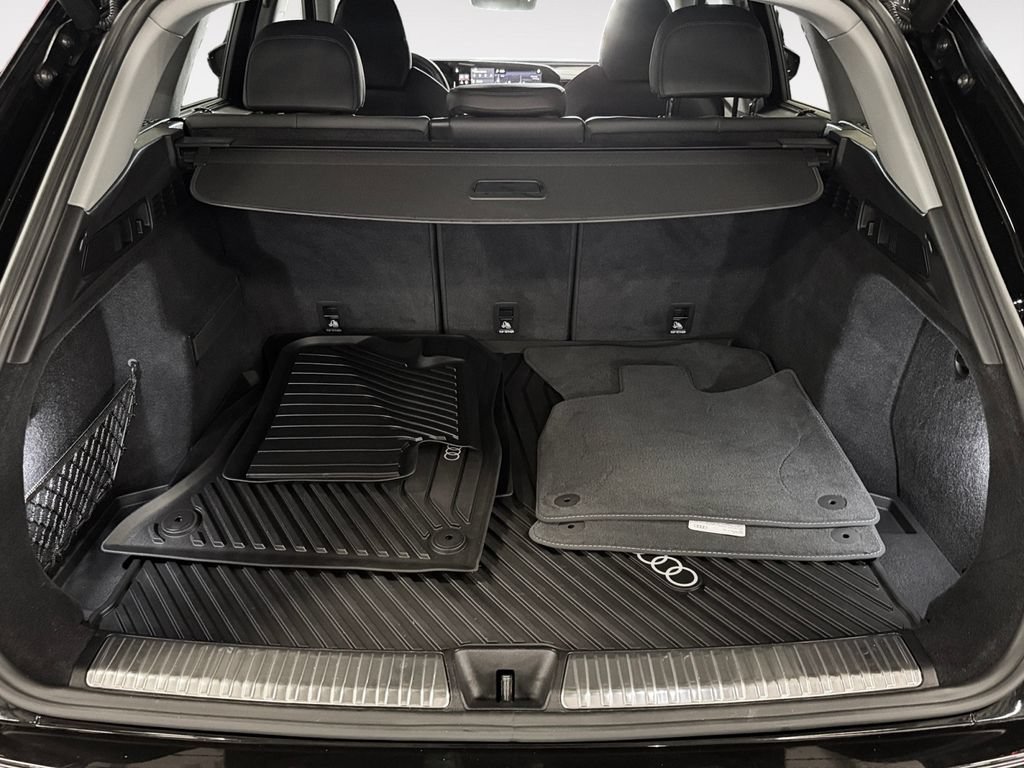 Certified 2025 Audi Q5 Premium w/ Premium Plus AWD/4WD image 13
