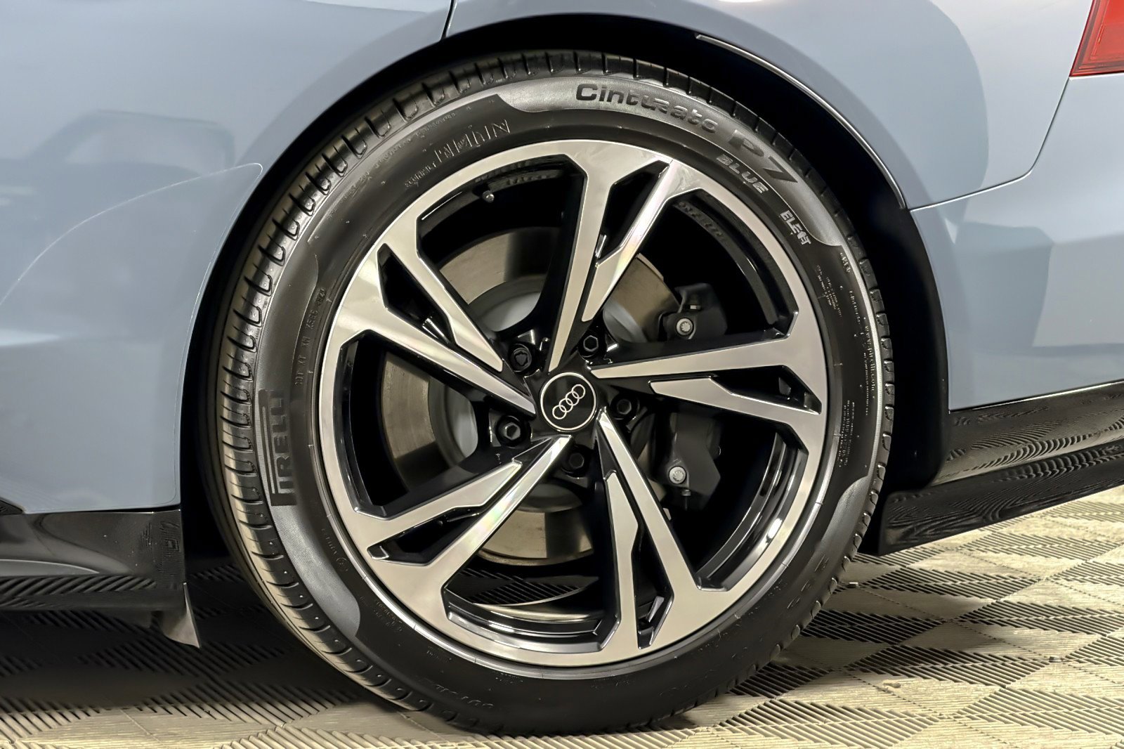 Certified 2024 Audi e-tron GT Premium Plus w/ Performance Package AWD/4WD image 25