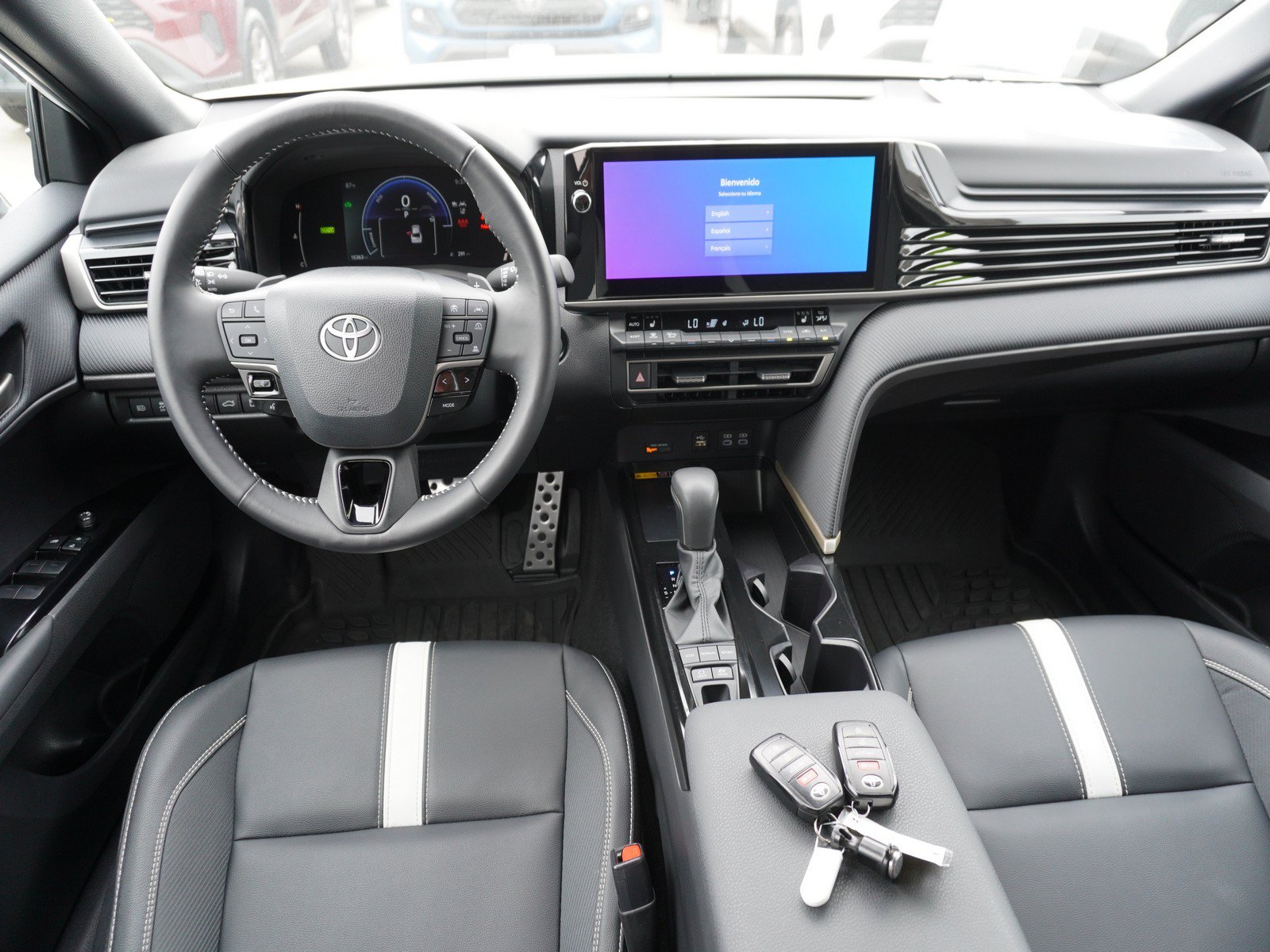 Used 2025 Toyota Camry SE w/ Multimedia Upgrade Package FWD image 30