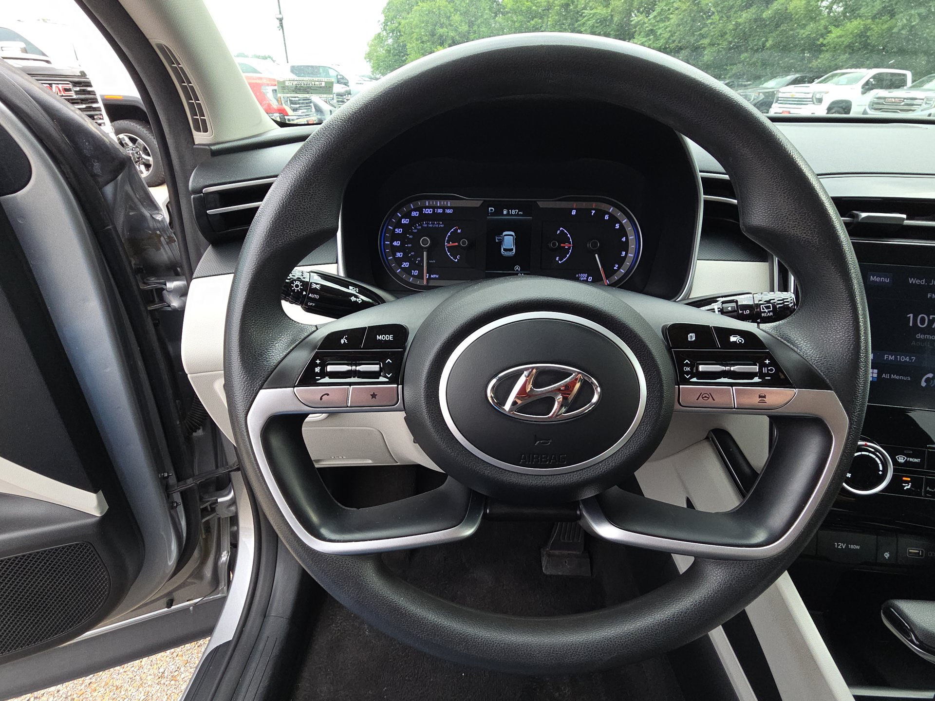 Used 2023 Hyundai Tucson SEL AWD/4WD image 17