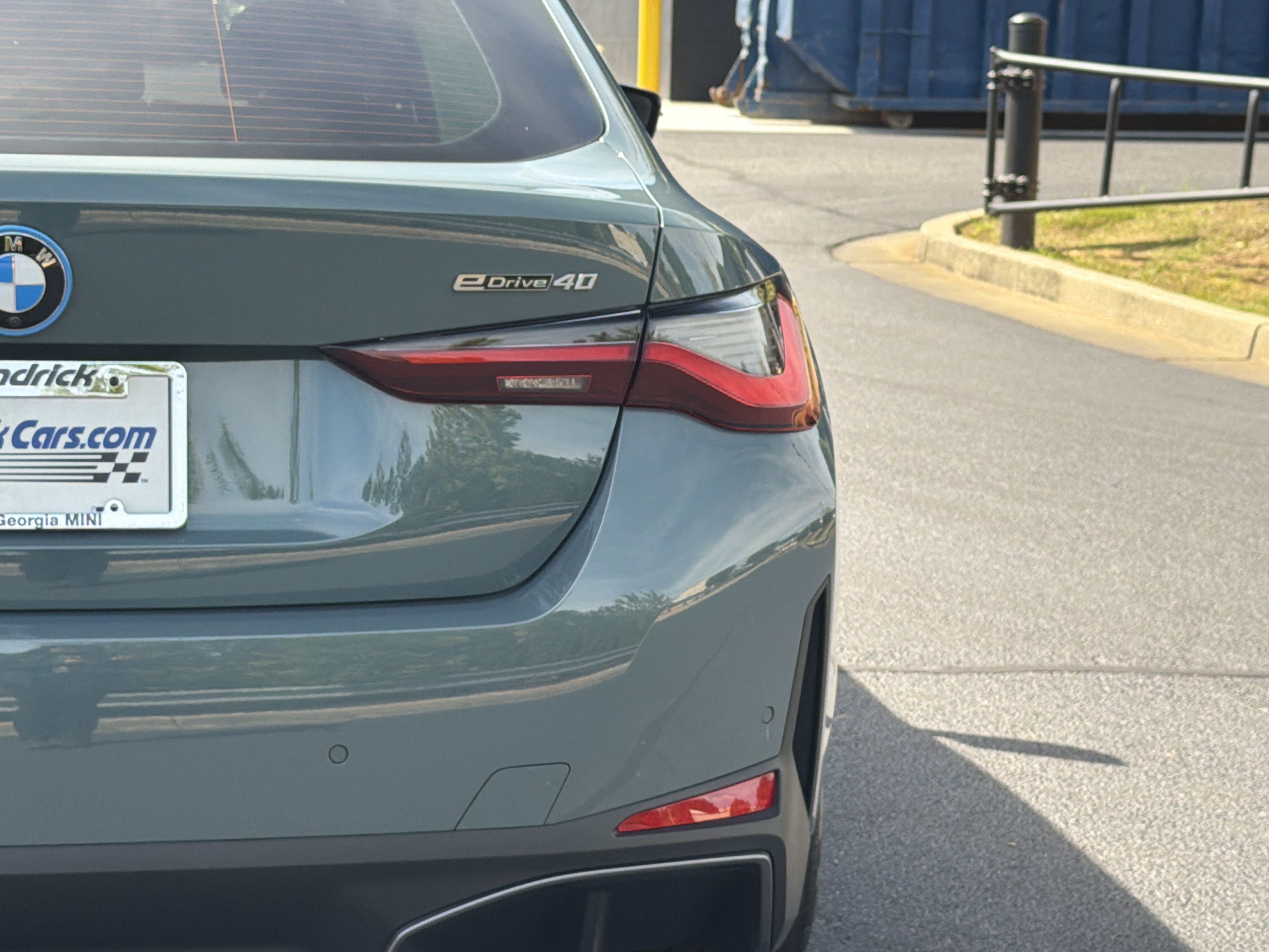 Used 2025 BMW i4 eDrive40 RWD image 23