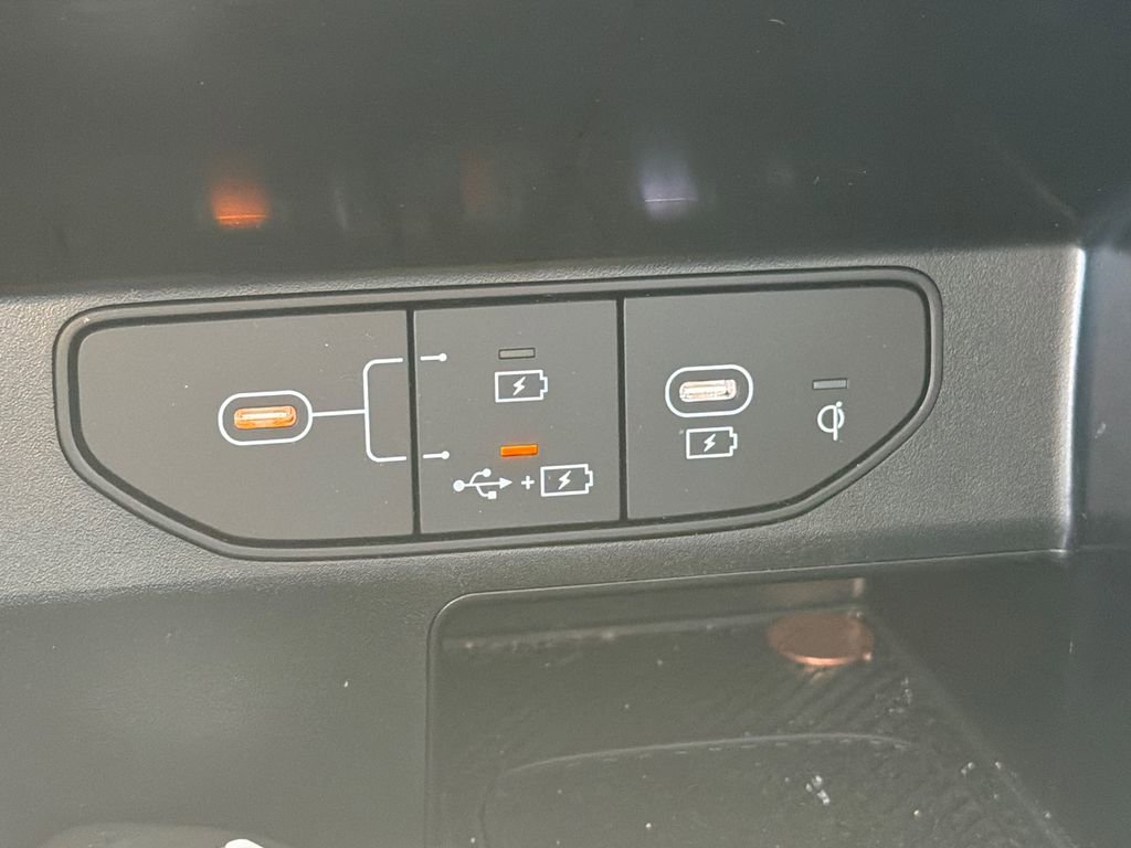 Used 2025 Kia Sorento S w/ Panoramic Sunroof Package FWD image 32