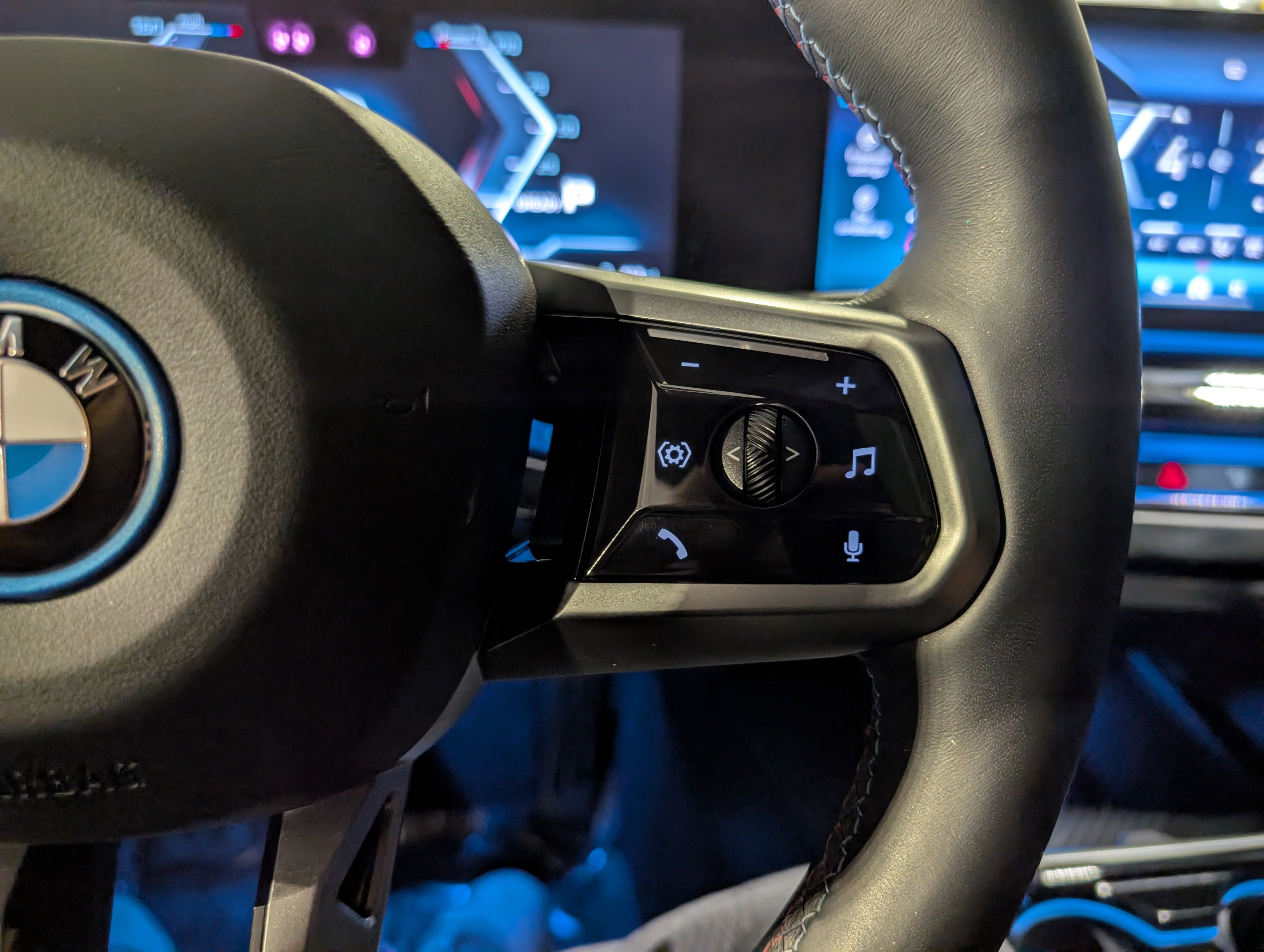 Used 2024 BMW i5 M60 w/ Premium Package image 30