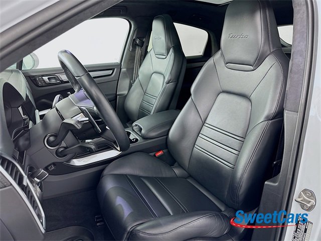 Used 2023 Porsche Cayenne Turbo image 11
