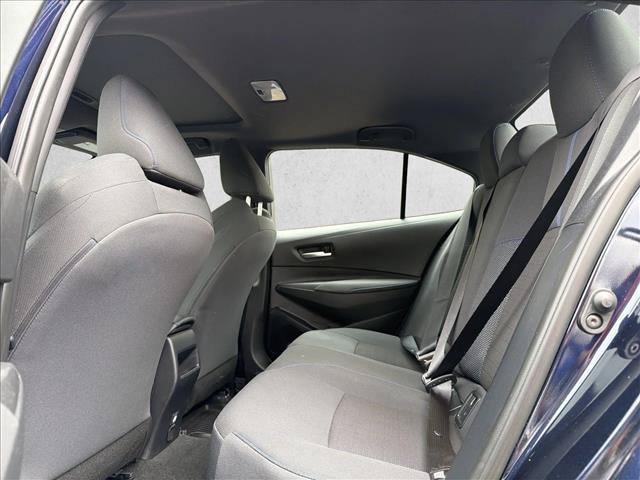 Used 2022 Toyota Corolla SE w/ SE Premium Package FWD image 22