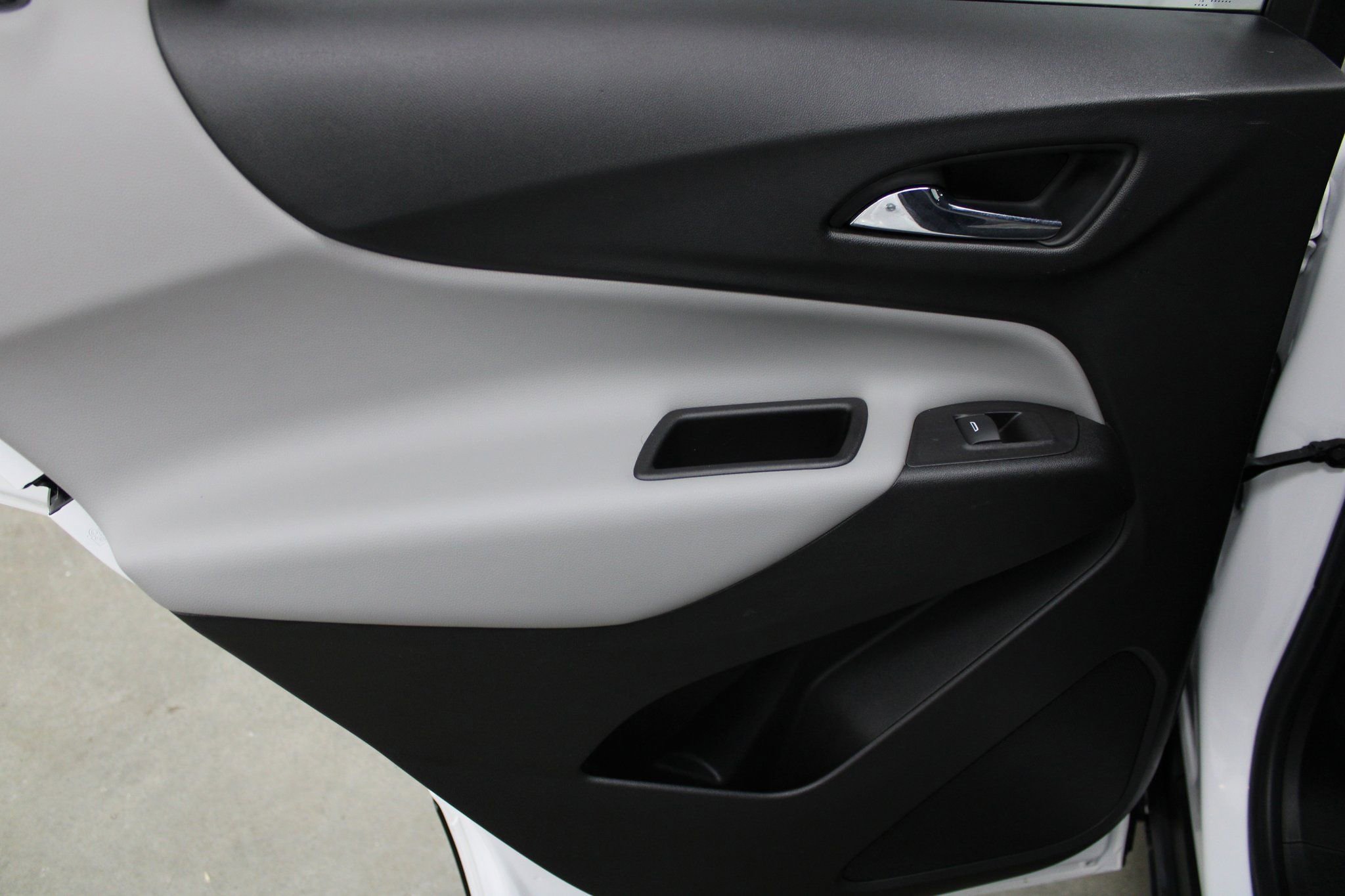 Used 2021 Chevrolet Equinox LT w/ Driver Convenience Package image 20