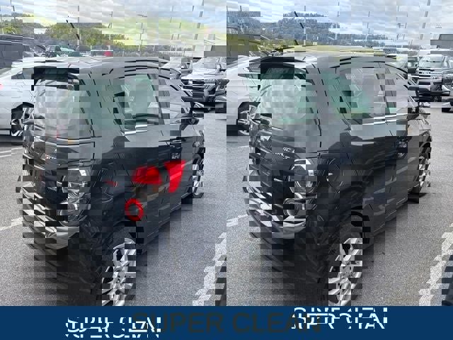 Used 2015 Chevrolet Sonic LT w/ Fun and Sun Package image 5