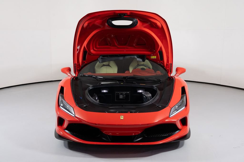 Used 2021 Ferrari F8 Tributo image 8