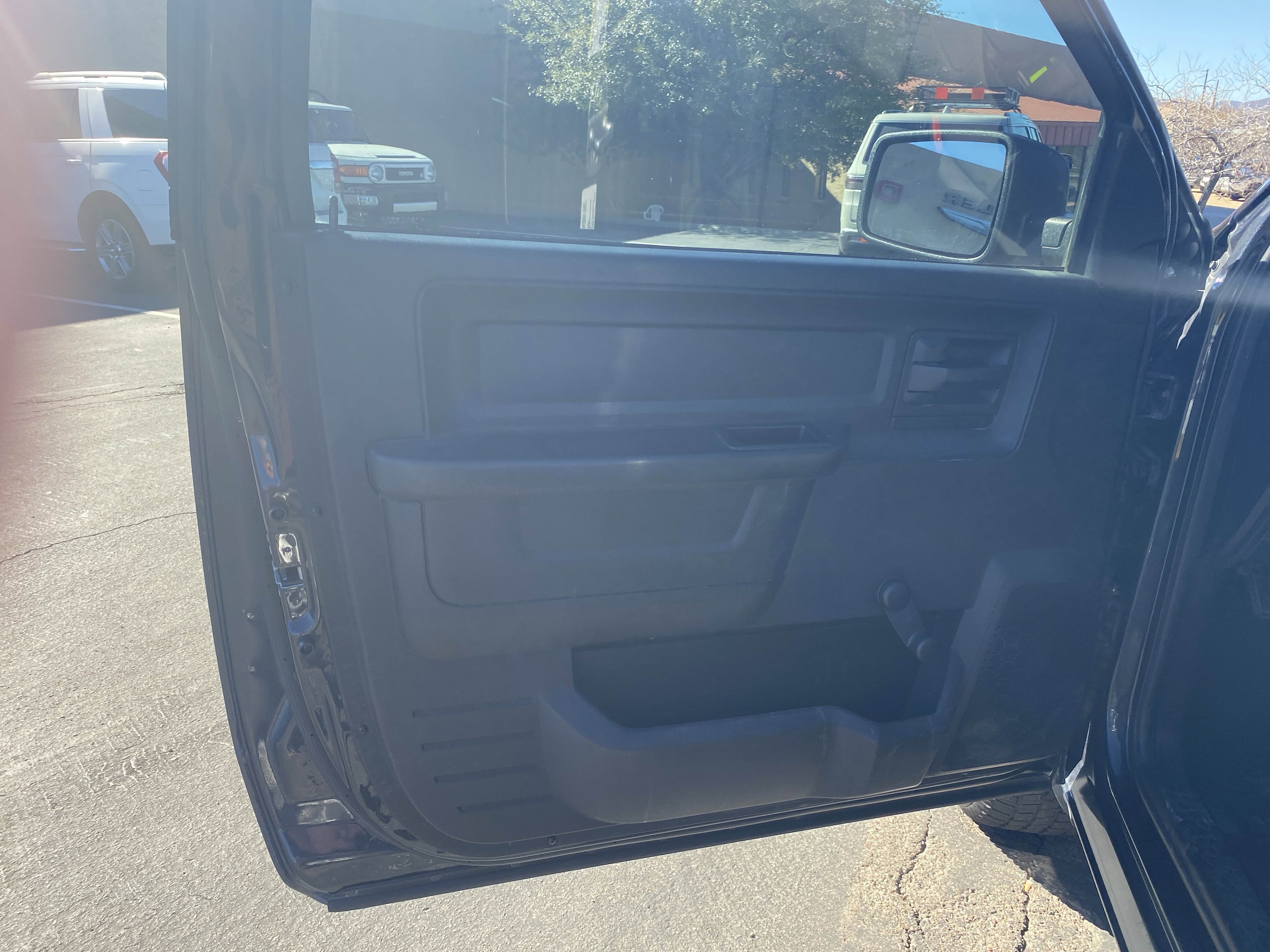 Used 2014 RAM 1500 Express image 7