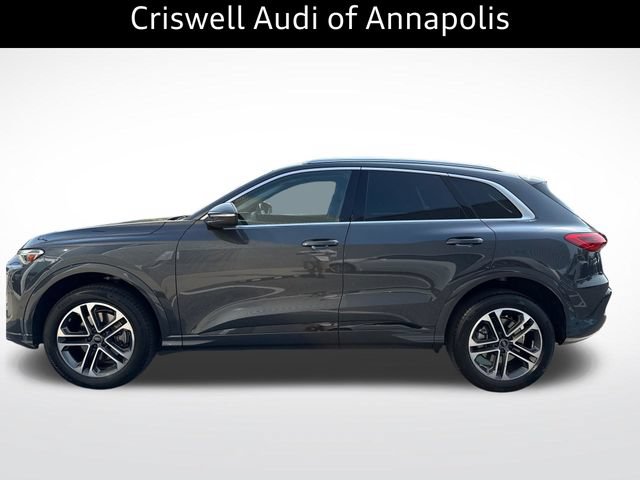 Certified 2025 Audi Q5 Premium w/ Convenience Package AWD/4WD image 4