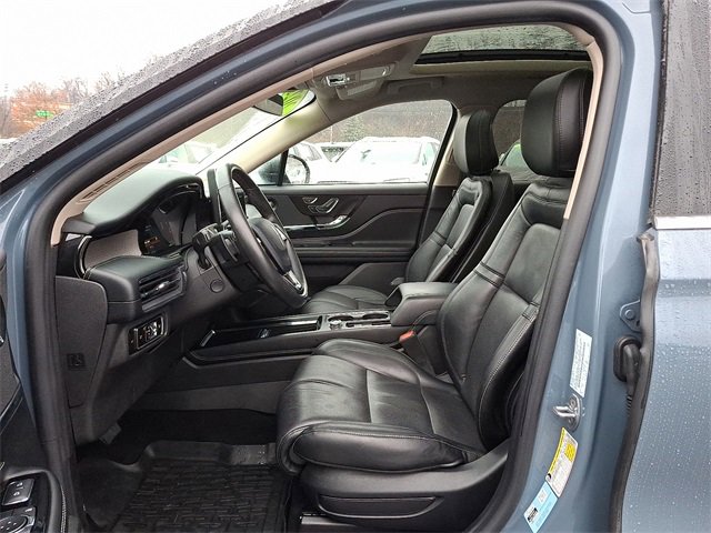 Used 2025 Lincoln Corsair Reserve w/ Equipment Group 202A image 13