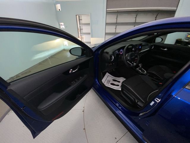 Used 2024 Kia Forte GT-Line image 11