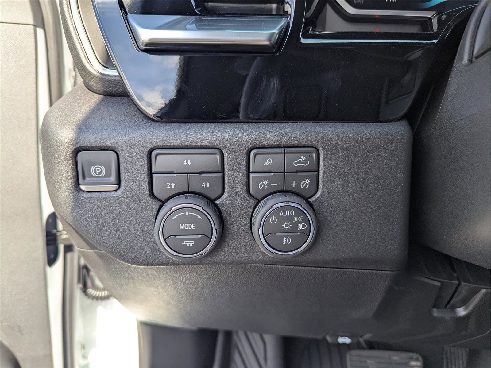 New 2026 Chevrolet Silverado 2500 LT w/ All Star Edition image 27