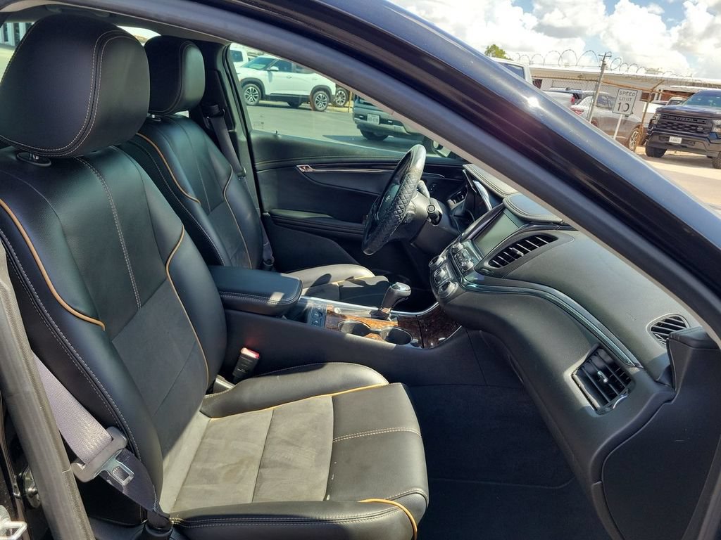 Used 2015 Chevrolet Impala LT FWD image 28
