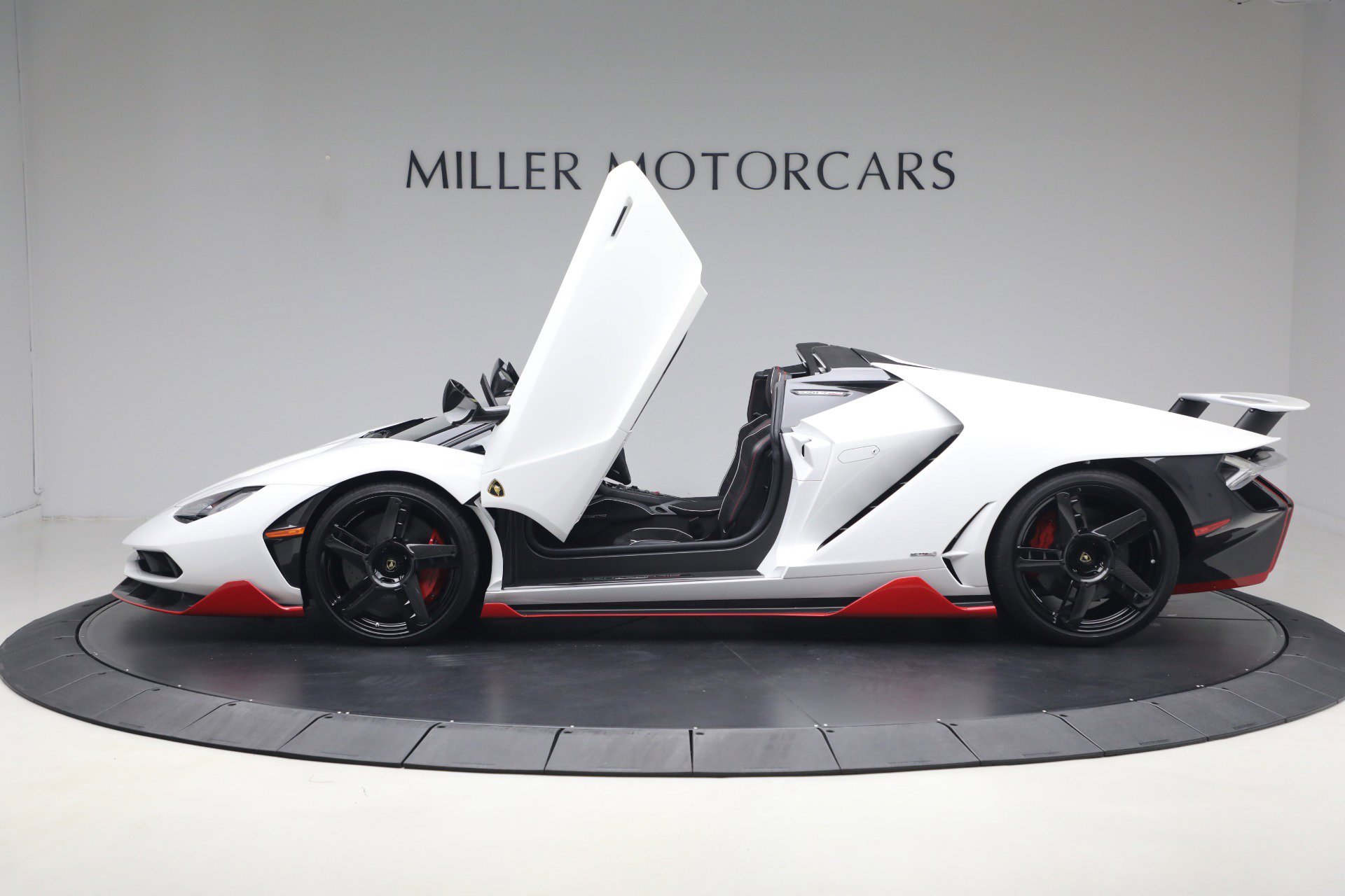 Used 2017 Lamborghini Centenario LP 770-4 AWD/4WD image 42